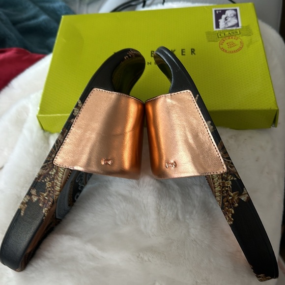NIB Ted Baker Adeline Slides in Versailles - Picture 2 of 12